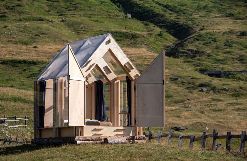ALPS – ITALY An eco-friendly bivouac for glamping