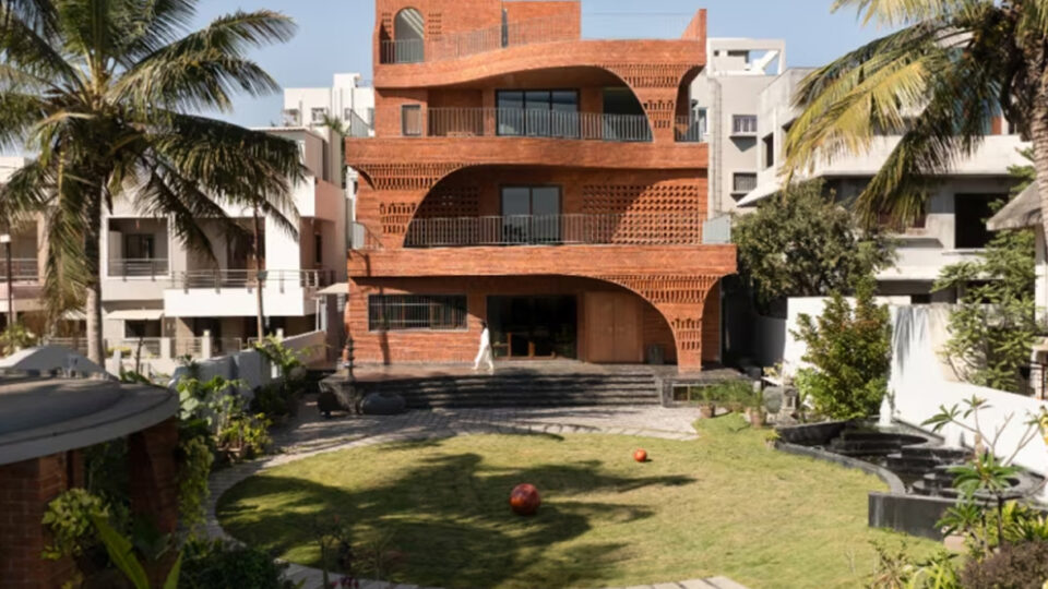 INDIA PROGETTO THE ANTHILL
